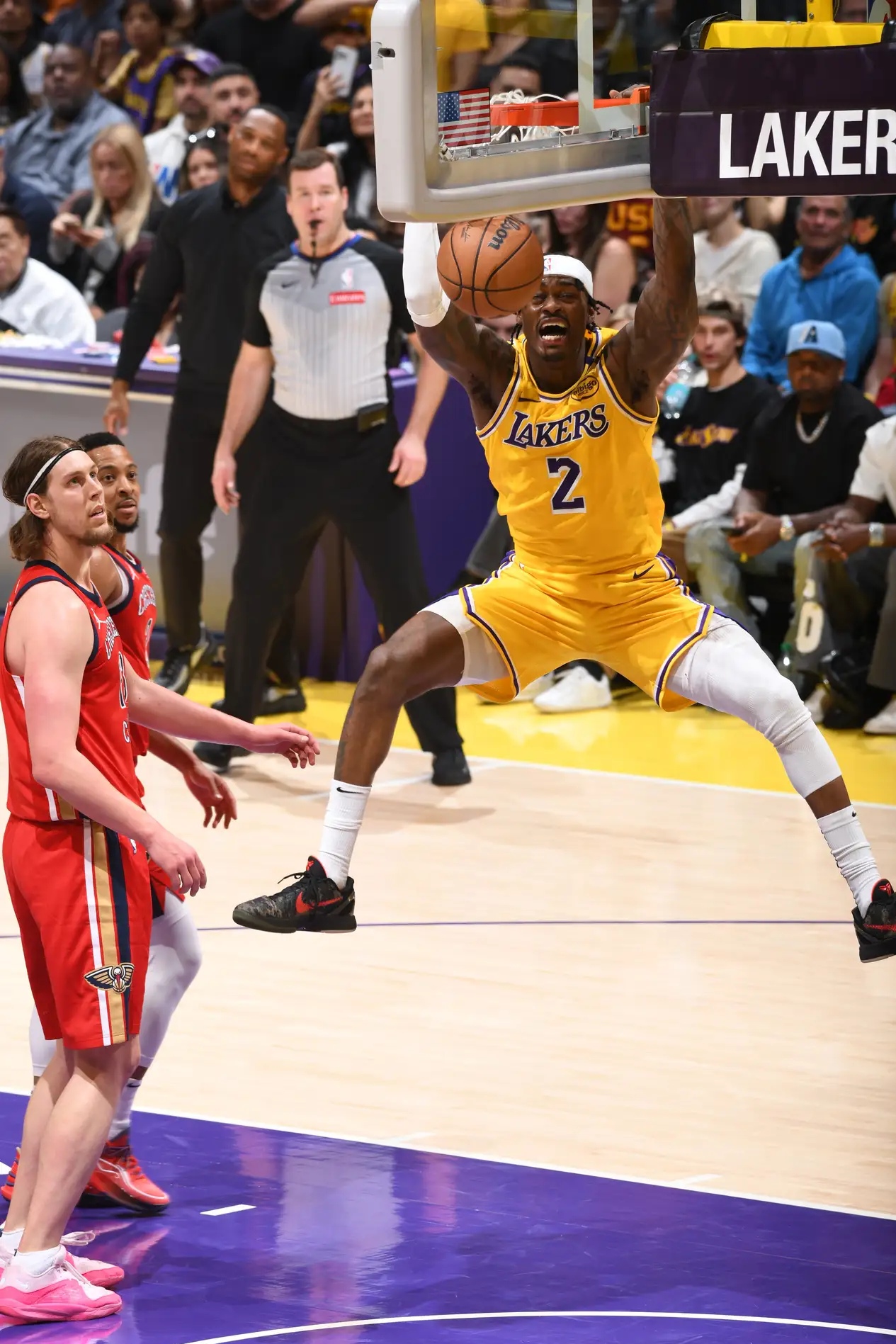 体育赛事直播-湖人胜鹈鹕，戴维斯再次爆发！