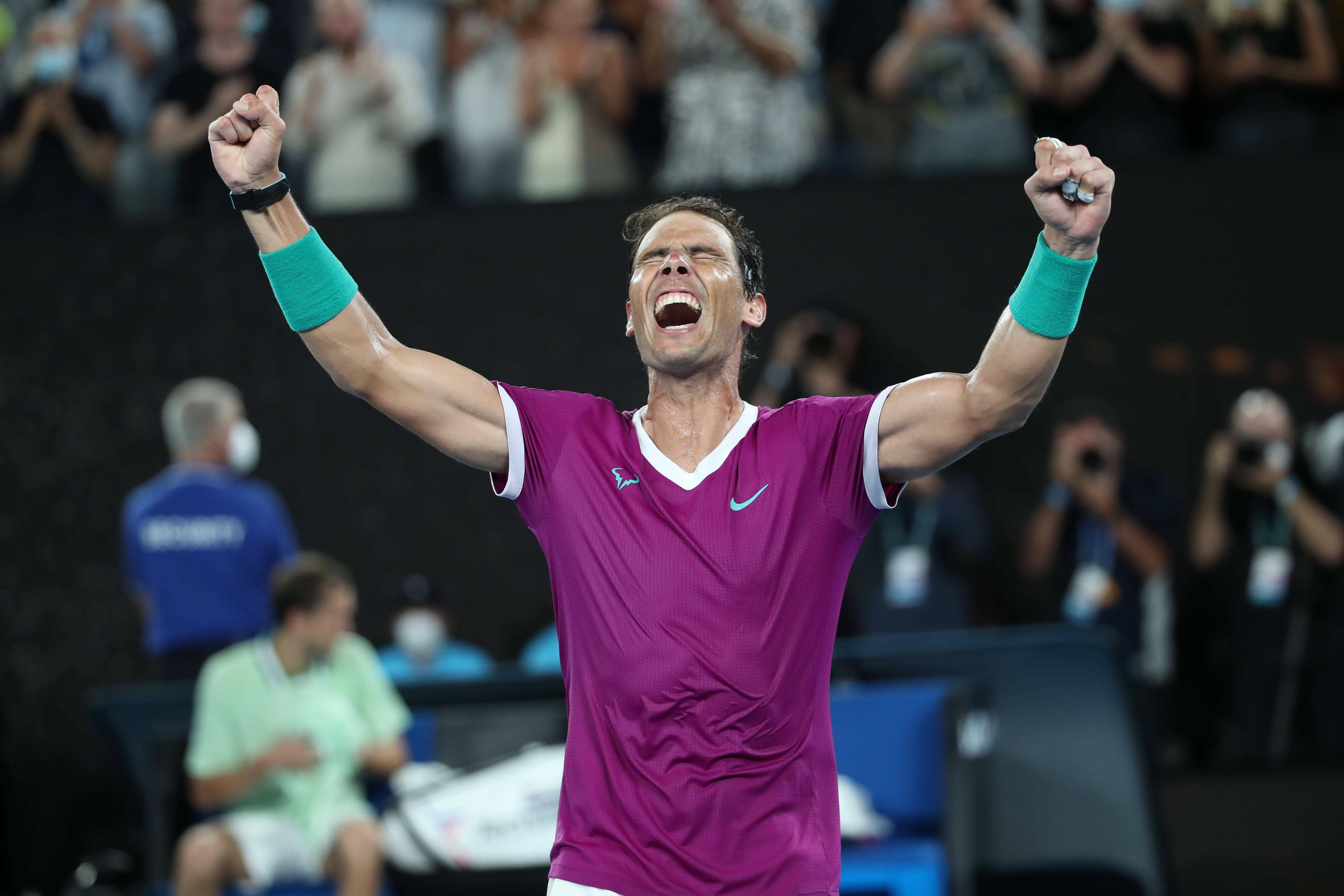 西班牙网球队横扫美国网球队，纳达尔统治全场