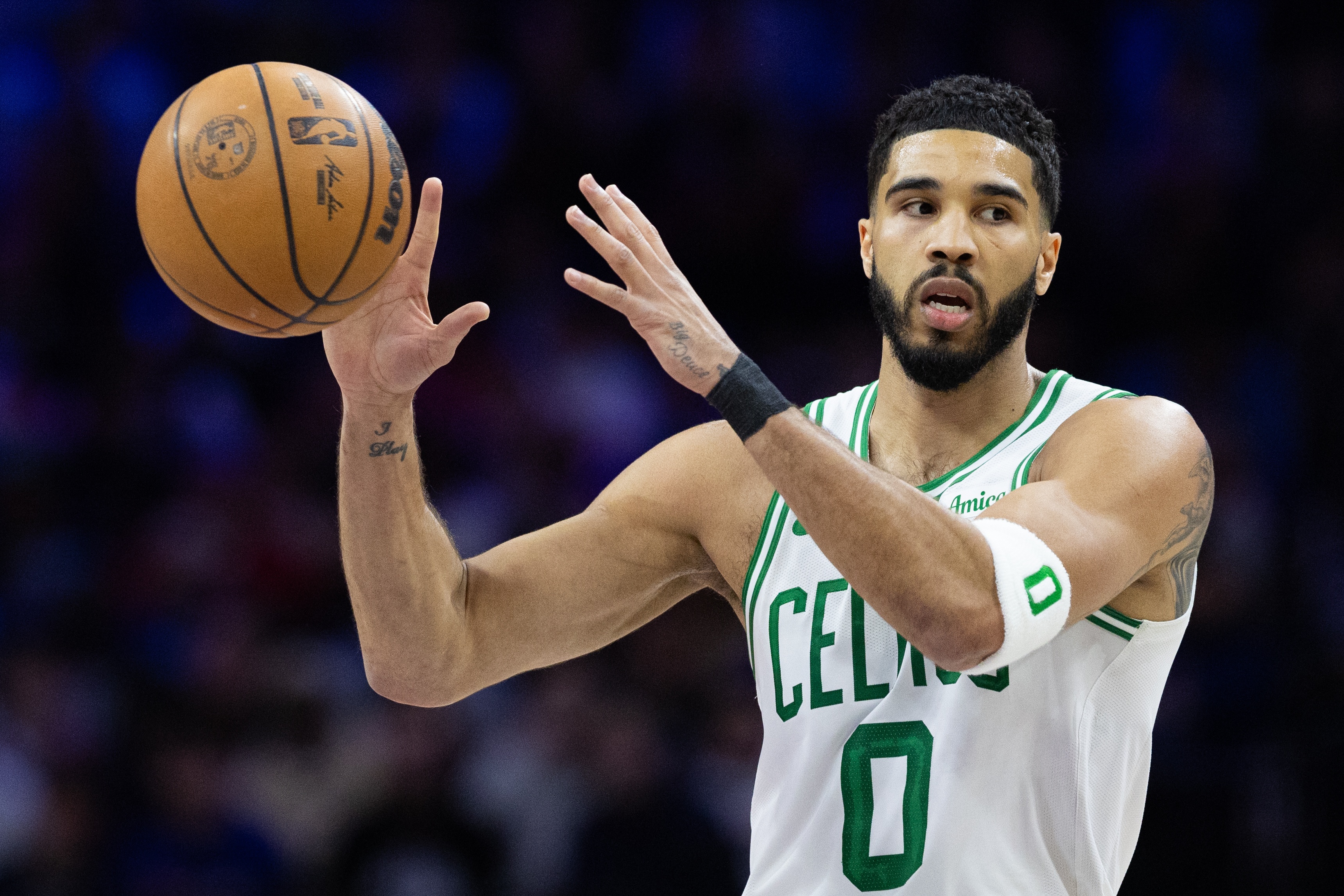 雄霸东部!凯尔特人再次展现霸气力量 雄霸东部!凯尔特人再次展现霸气力量