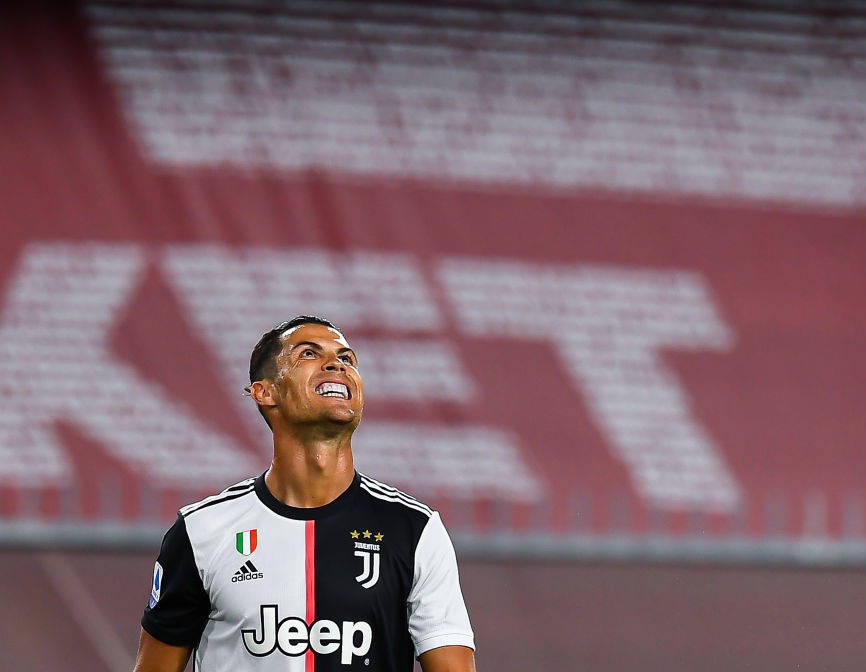 尤文绝杀巴萨，格拉利什完成帽子戏法